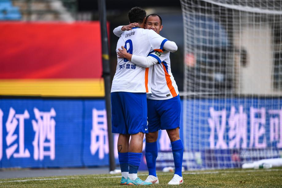 [图]李源一两送助攻克雷桑进球 山东客场胜长春